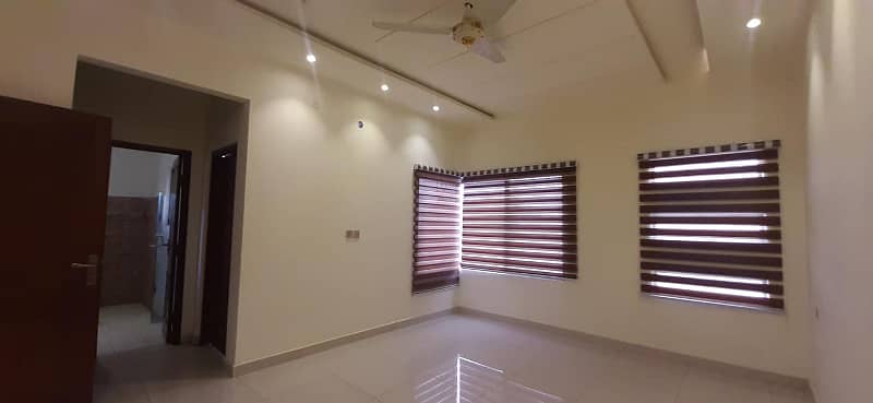 10 Marla Lavish upper Portion For Rent 7