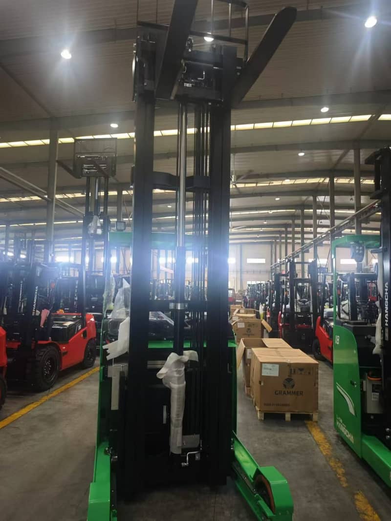 Industrial Reach Truck 0