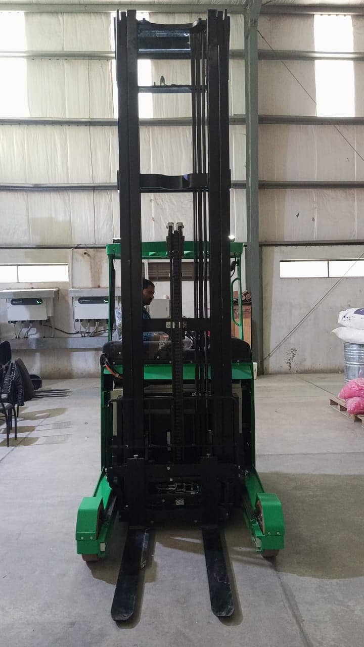 Industrial Reach Truck 6