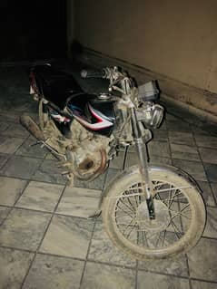 Honda 125 15model lahore number registered