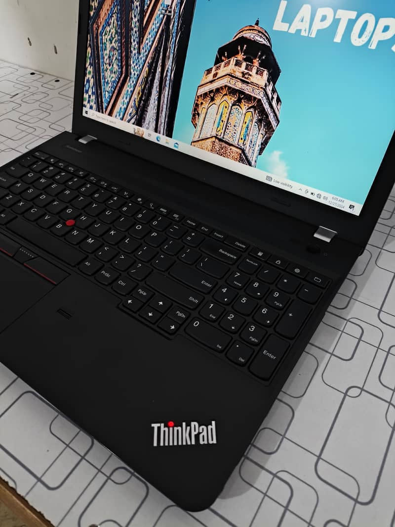 Lenovo ThinkPad E560 i3 6Th  Gen 8GB RAM 128GB SSD 15.6"  HD Display 2