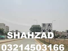 DHA Multan 8 Marla CORNER at 80 Road in V Block GOLDEN OPPORTUNITY OF INVESTMENT