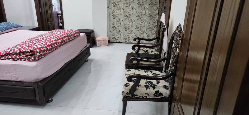 10 Marla House For Sale In Bahria Town Lahore. 8