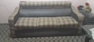 7SEATER SOFAS ( good looking condition)