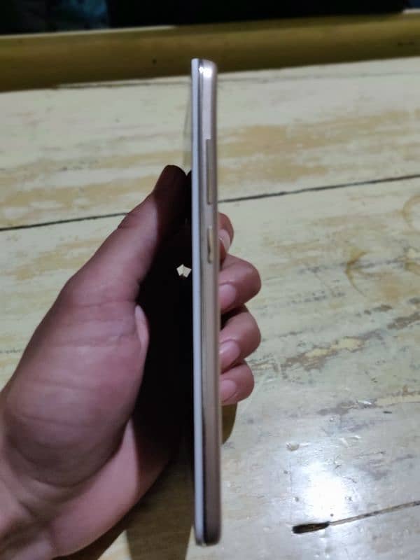 Vivo Y66 condition 10/9 3