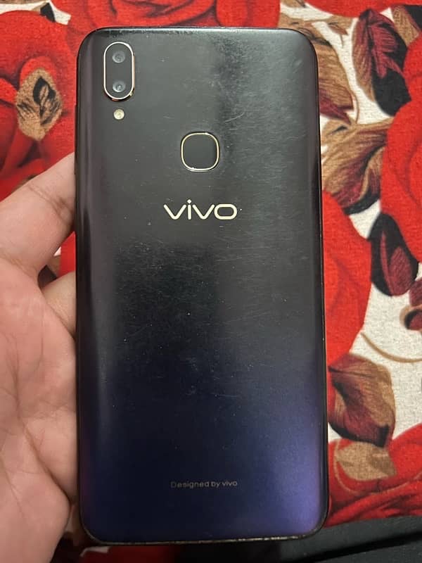 Vivo V11 4/128 2