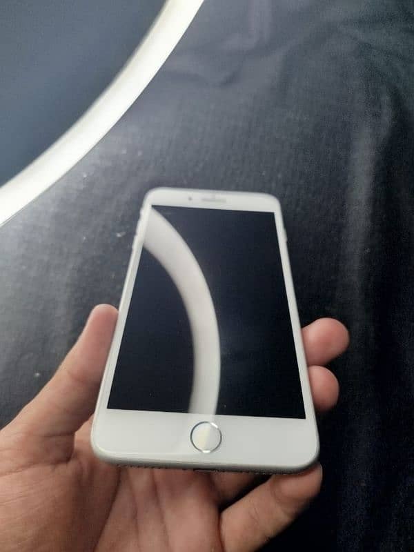 Apple iPhone 7 plus Grey Matte 1