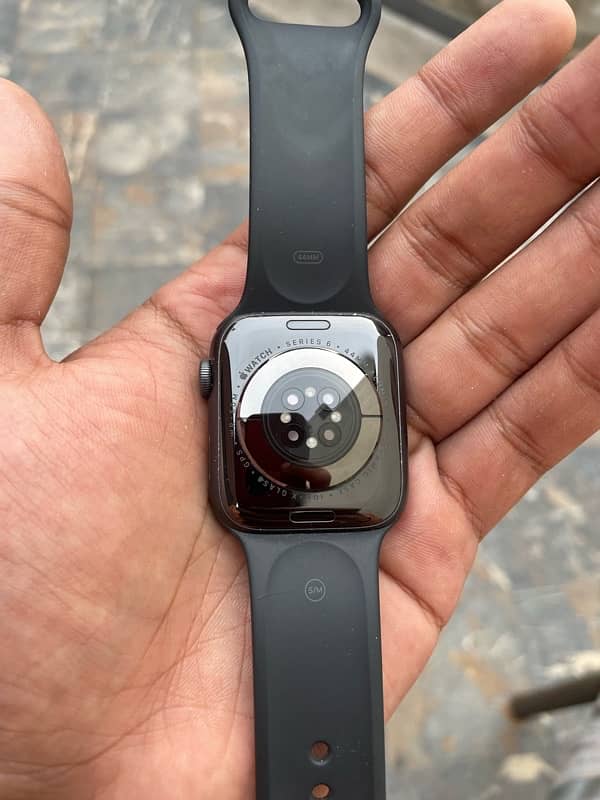 Apple Watch series 6 44mm 5