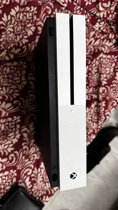 XBOX ONE S for sale 1