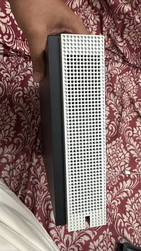 XBOX ONE S for sale 3