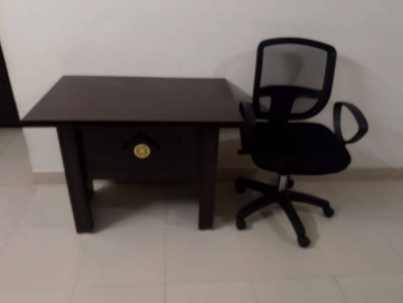 new table and chair for sale 4