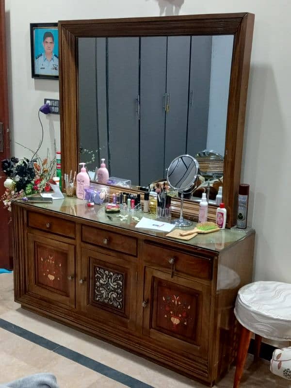 Dressing table 2