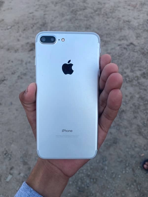 iphone 7+ 128 gb pta 1