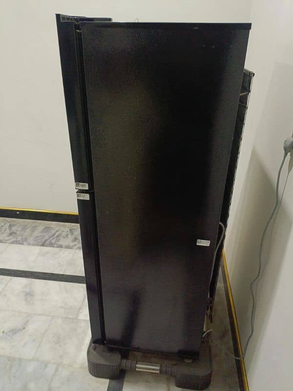 Pel Refrigerator Inverter 2350GD Model 1