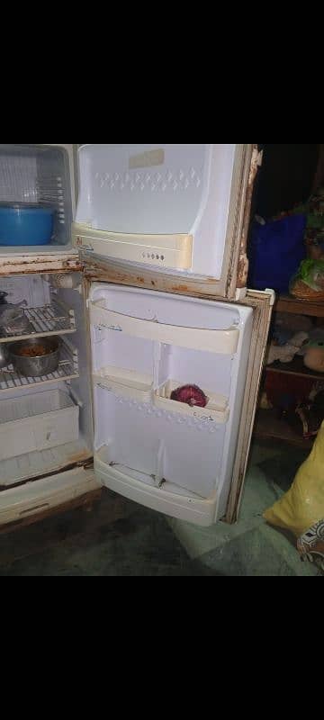 fridge small size all original no open repair 2