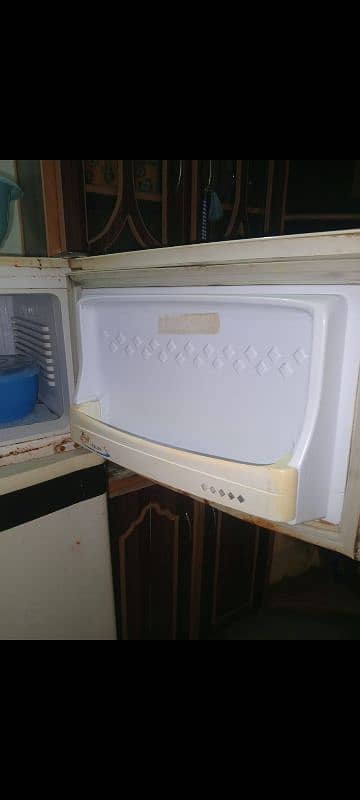 fridge small size all original no open repair 3