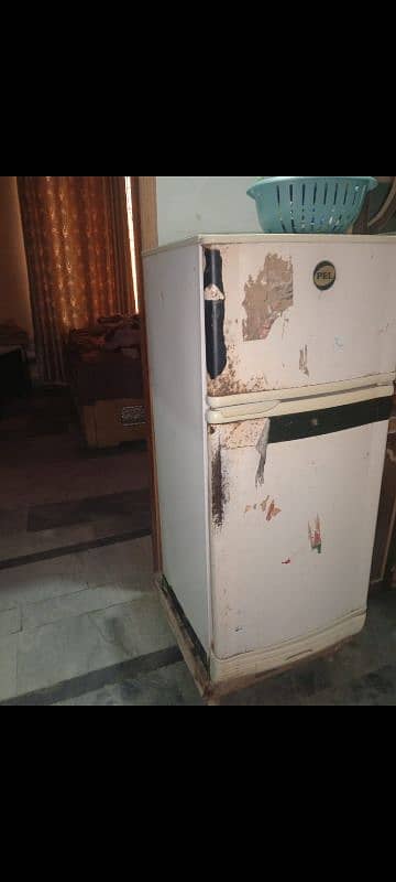 fridge small size all original no open repair 4