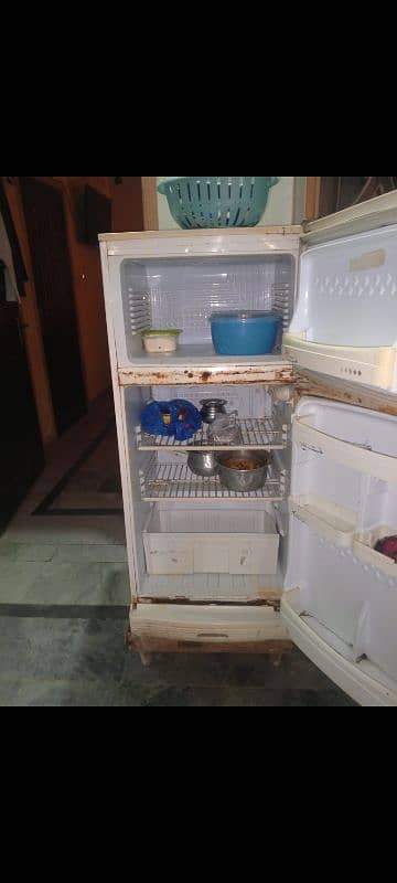 fridge small size all original no open repair 5