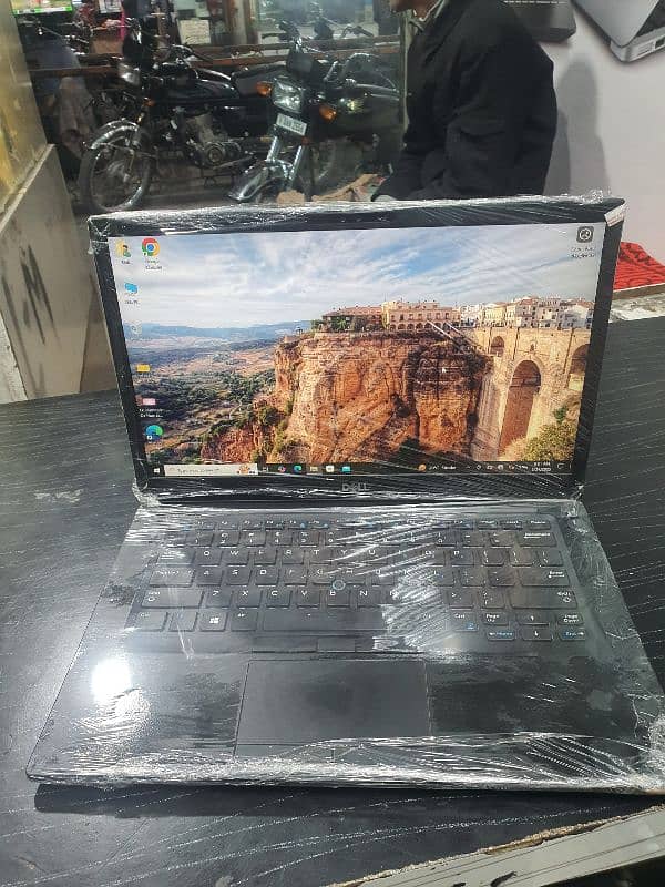 dell latitude 7490  i7 8th generation 4