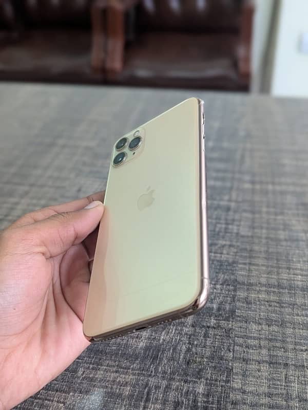 Iphone 11 pro max Pta Approved 64gb 3