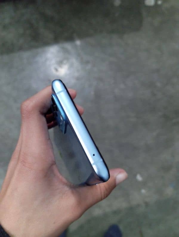 ONEPLUS 9R FOR SALE. 3