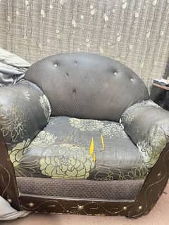 5 seater sofa in used condition only poshish required