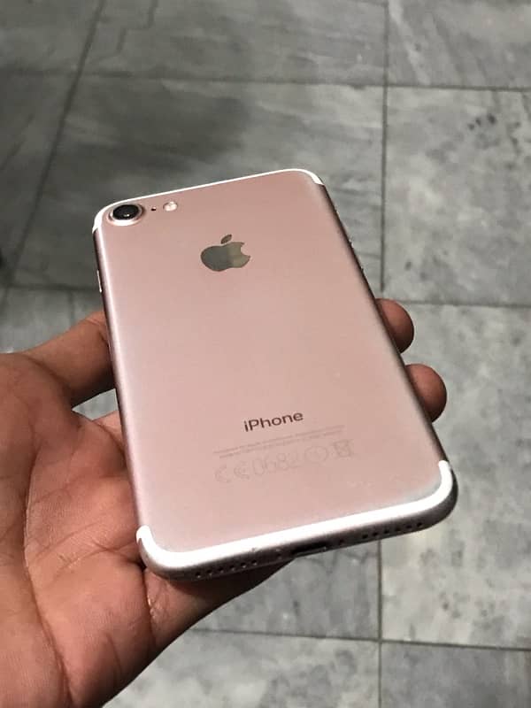 I Phone 7 Official PTA Approved 32GB Phone Num 03064206549 0