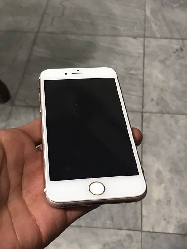 I Phone 7 Official PTA Approved 32GB Phone Num 03064206549 1