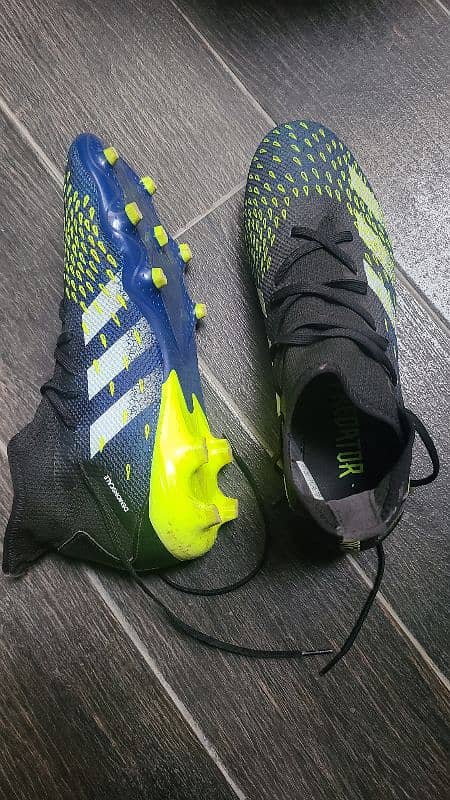 Brand new Adidas predator stud football shoes 0