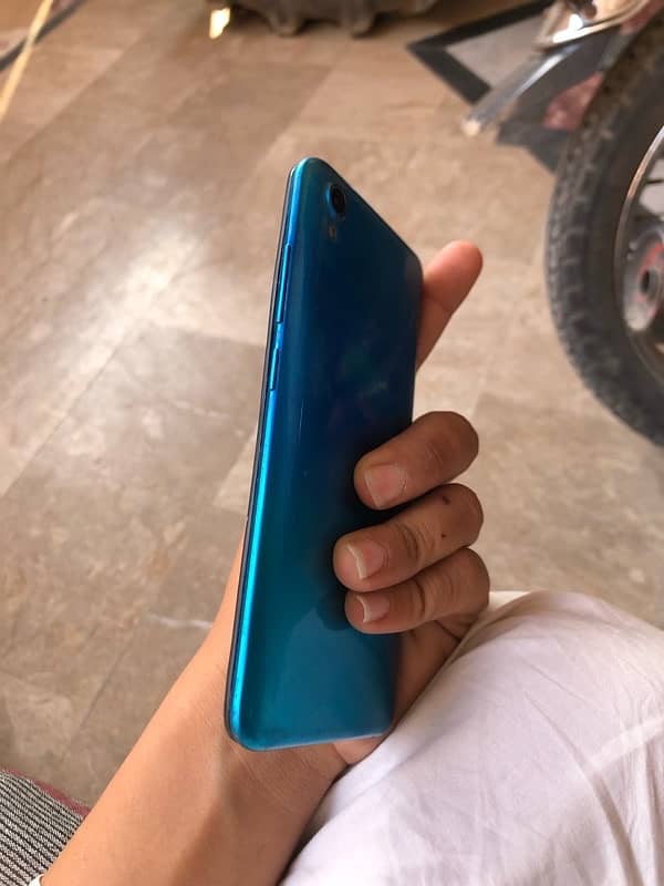 vivo y91c Urgent sale  2/32 03420987931 3