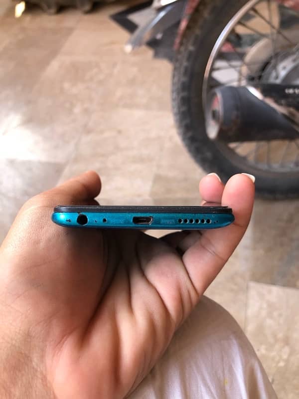 vivo y91c Urgent sale  2/32 03420987931 5