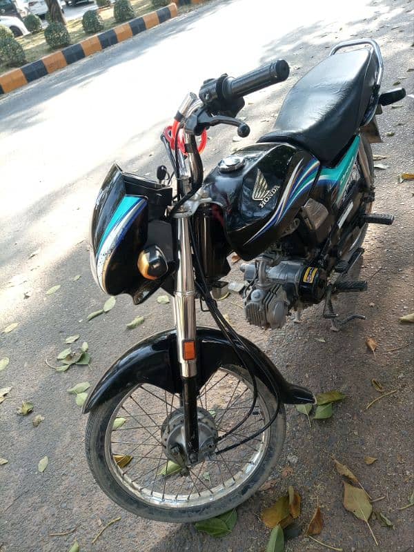 Honda CD 70 dream 3