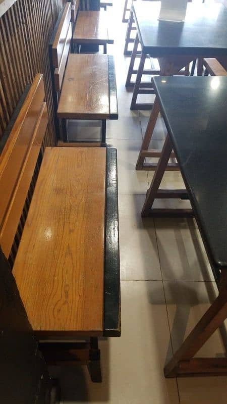 restaurant dine in table,ac,ac,fan, fridge,chair 3