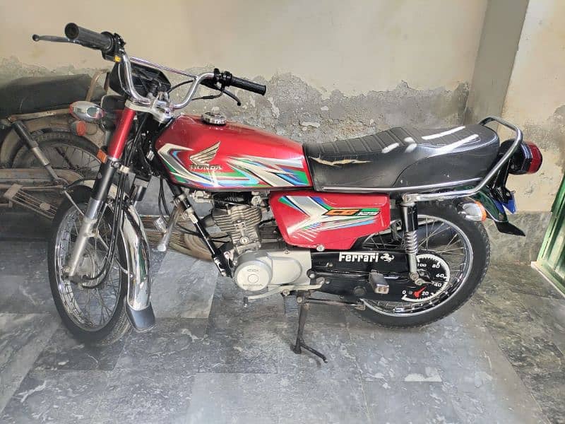 Red Honda 125 1