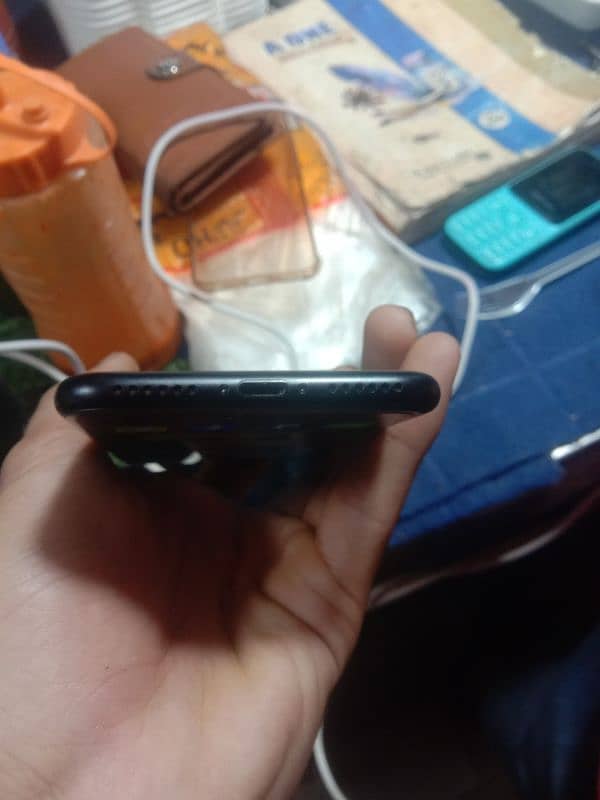 I phone 7 Non pta scom sim working 3