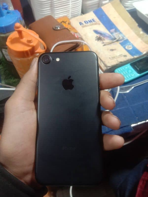 I phone 7 Non pta scom sim working 4