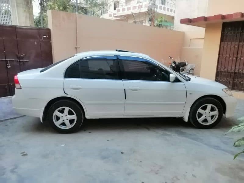 Honda Civic Oriel 2004 3