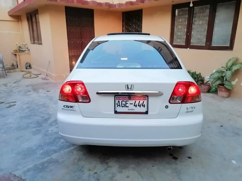 Honda Civic Oriel 2004 14