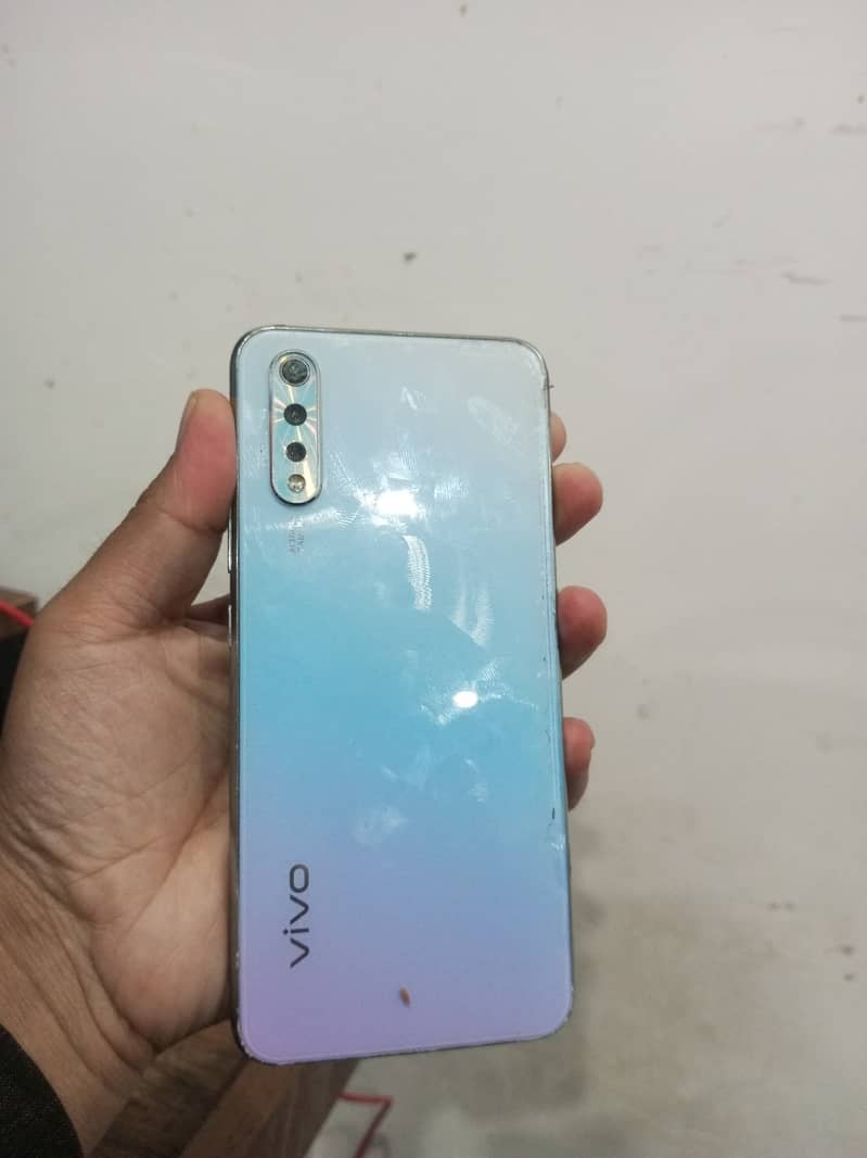 Vivo S1 3