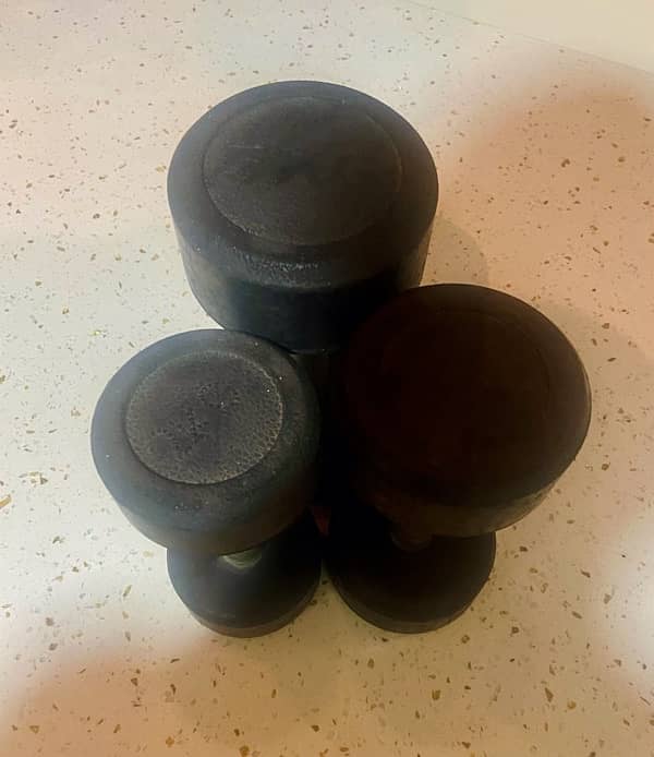 Rubber-Coated Dumbbells (5+3+2 KG) 2