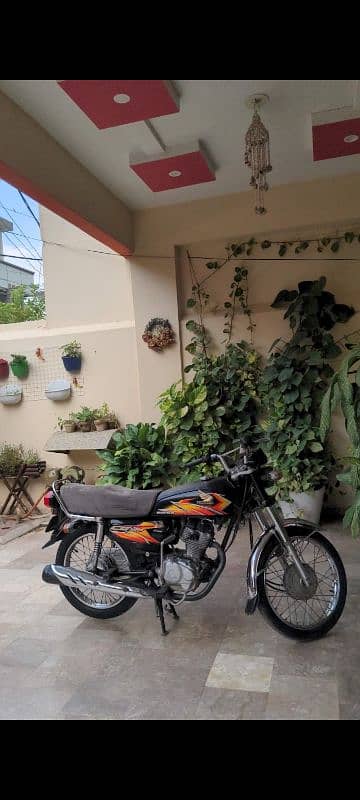 Honda CG 125 2022 sukkur number available for sale 1