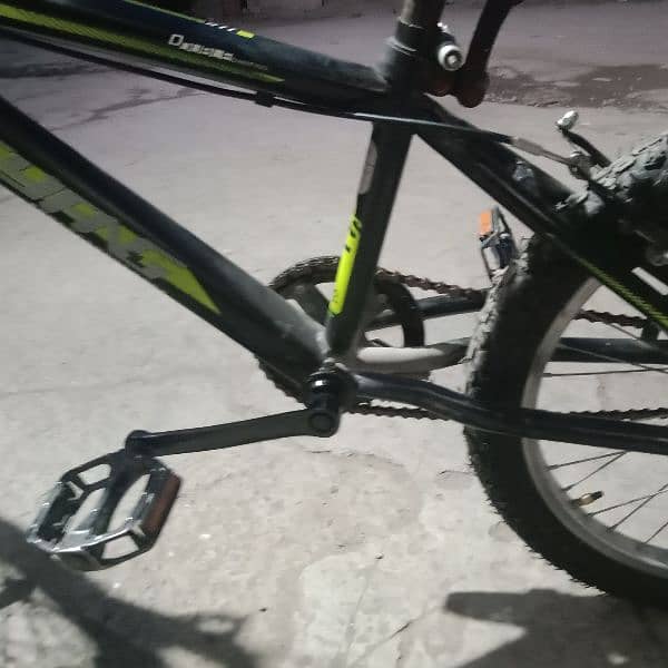 urgent sale but almost new cycle only one month use 3