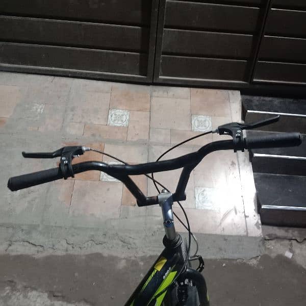 urgent sale but almost new cycle only one month use 9