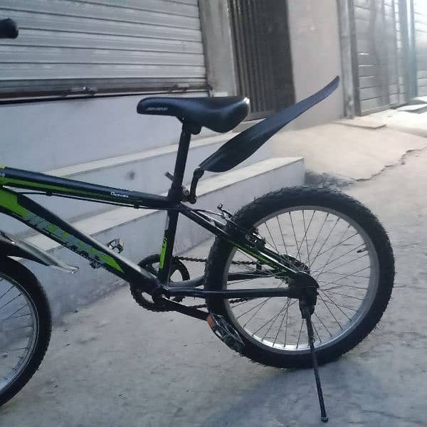 urgent sale but almost new cycle only one month use 14