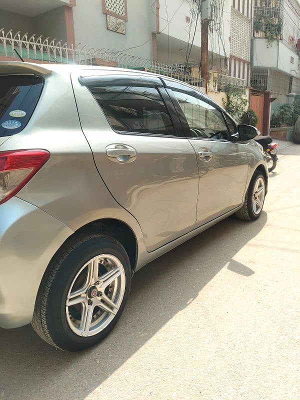 Toyota Vitz 2014 10