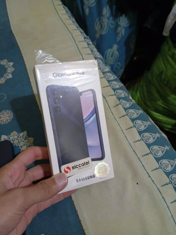 samsung A15 for sell urgently 4