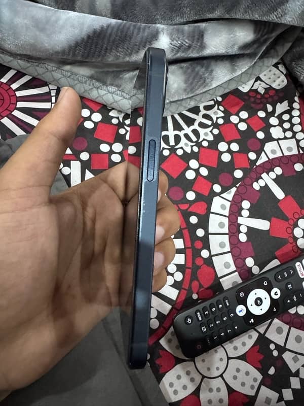 iphone 13 256gb pta approved 4