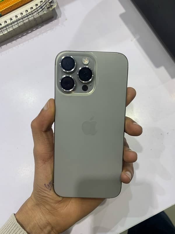 iPhone 15 pro max 2