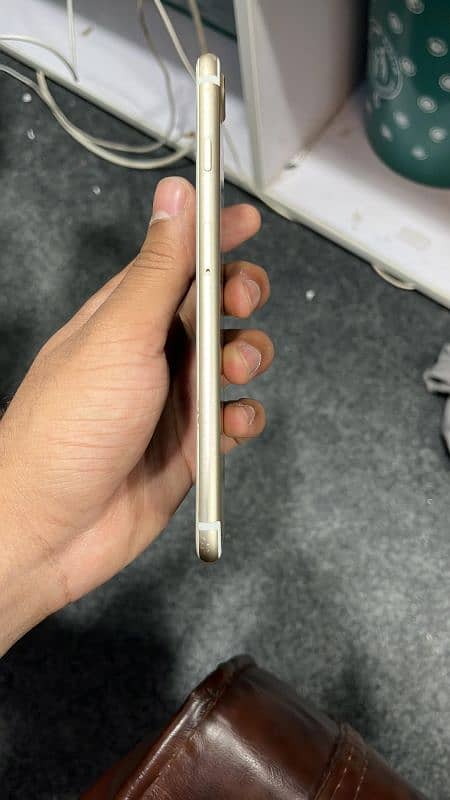 Iphone 7 plus non PTA (water pack) 2