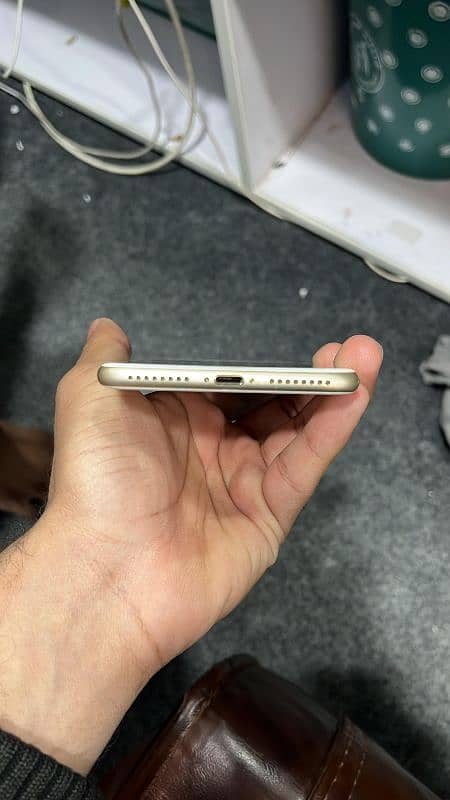 Iphone 7 plus non PTA (water pack) 3